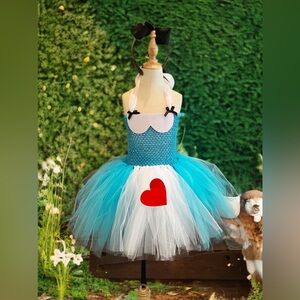 Alice in wonderland tutu costume